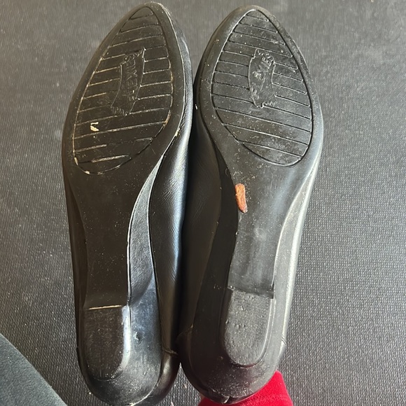 black dress shoes - Picture 5 of 5